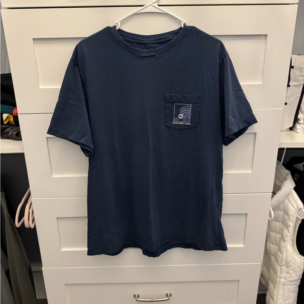 Vineyard Vine's good game Lacrosse pocket tea